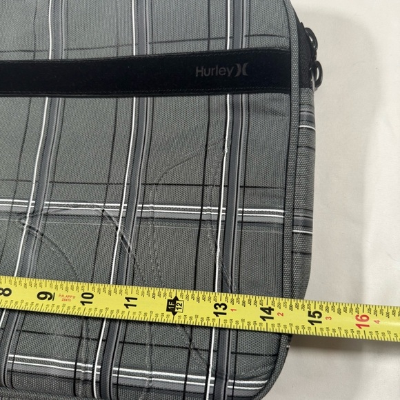 Hurley Gray and Black Plaid Laptop Bag - Picture 3 of 6